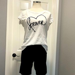 Short sleeve print t-shirt .